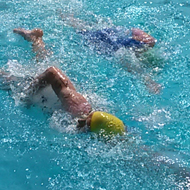 Stefan und Lisa Teichert: beim Schwimmen vorne weg